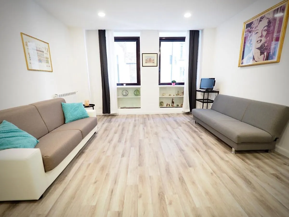 Apartman Dimora Sottoripa 24 Di Fronte All'Acquario - Genovabnb It