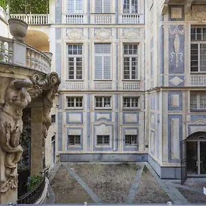 Apartment Garibaldi Glamorous By Wonderful Italy, Genua