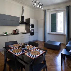 Apartment Le Due Piazze, Genua